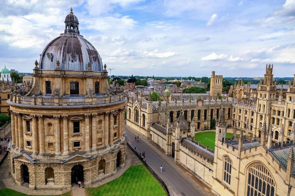 Modern 2-Bed Apartment With Balcony, Close To Oxford City Centre With Free Parking エクステリア 写真