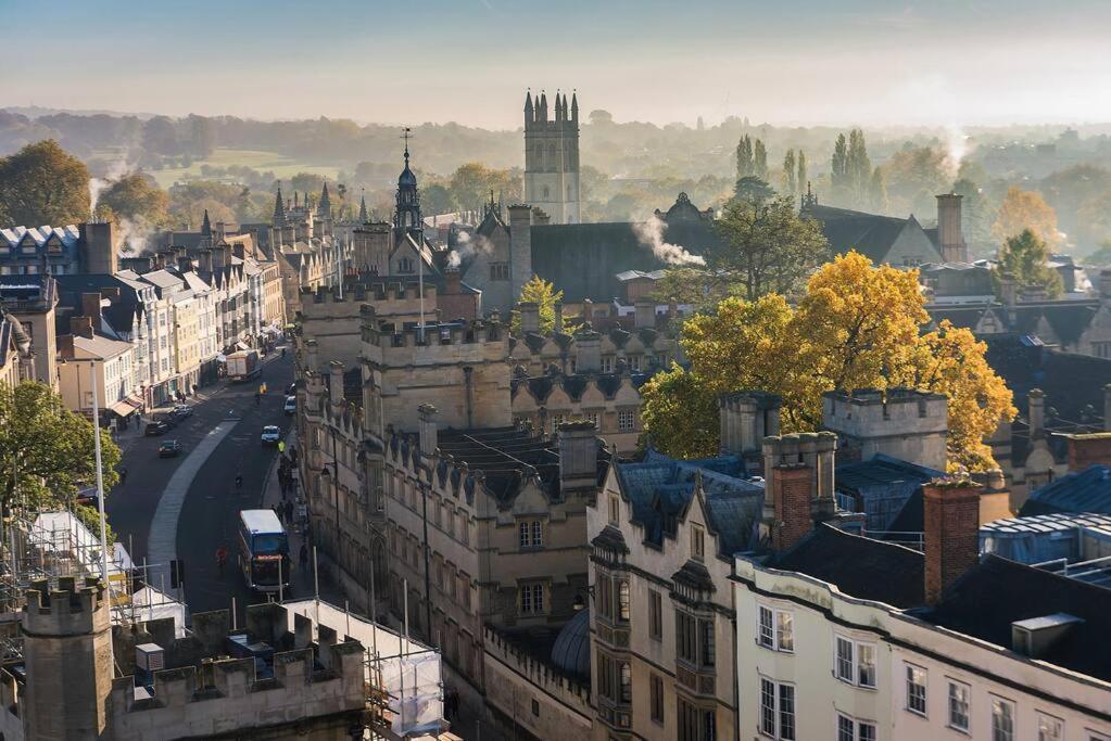 Modern 2-Bed Apartment With Balcony, Close To Oxford City Centre With Free Parking エクステリア 写真