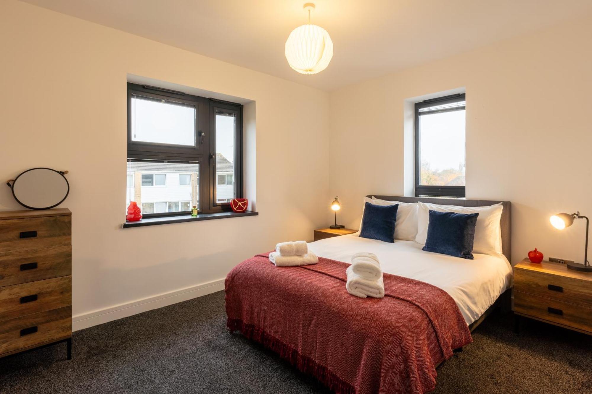 Modern 2-Bed Apartment With Balcony, Close To Oxford City Centre With Free Parking エクステリア 写真