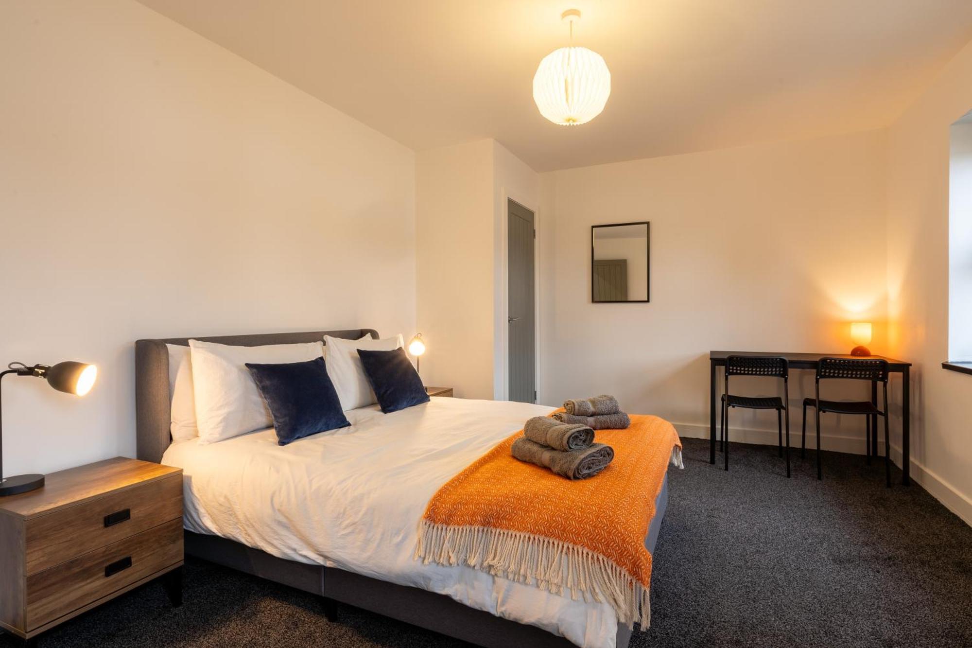 Modern 2-Bed Apartment With Balcony, Close To Oxford City Centre With Free Parking エクステリア 写真