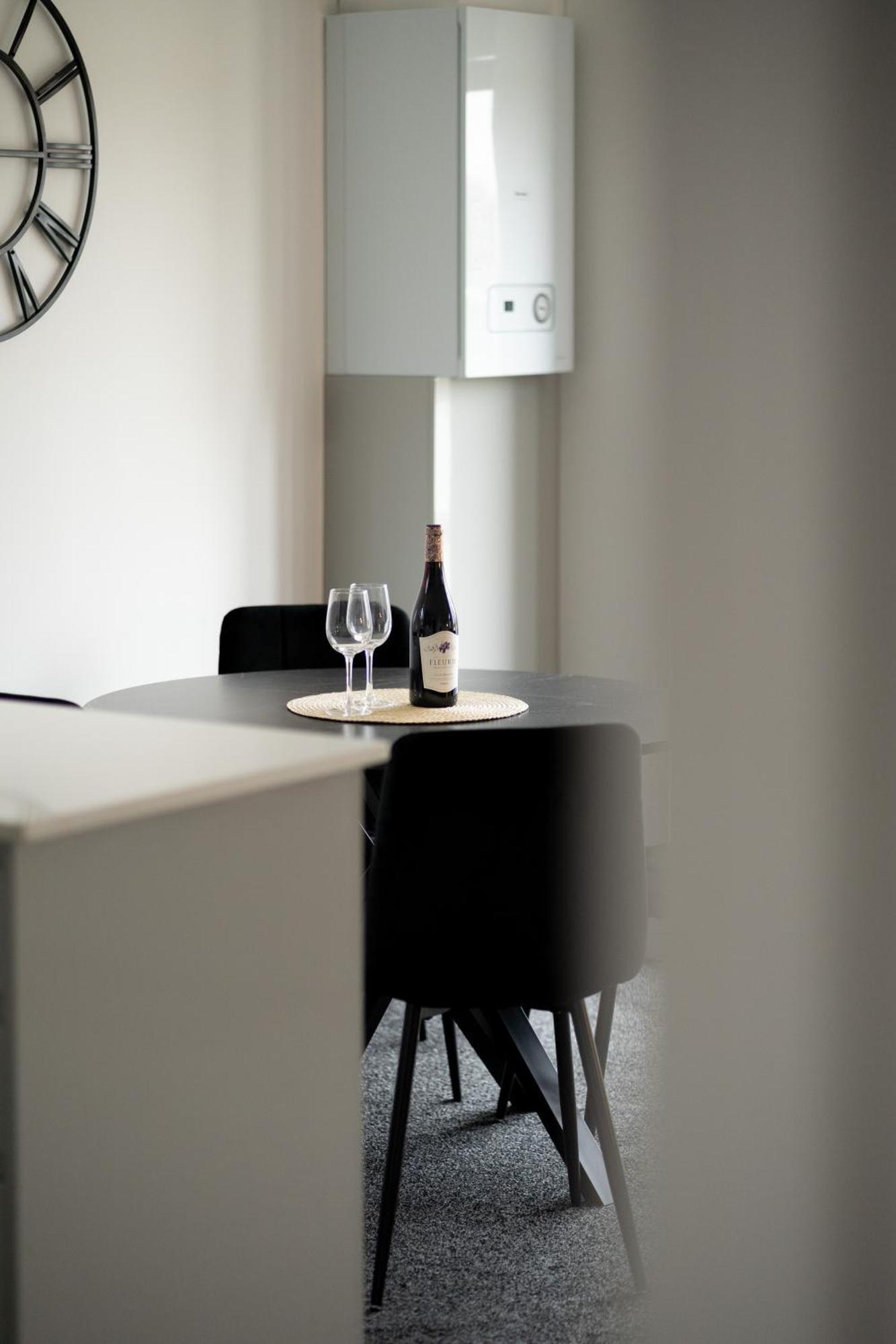 Modern 2-Bed Apartment With Balcony, Close To Oxford City Centre With Free Parking エクステリア 写真