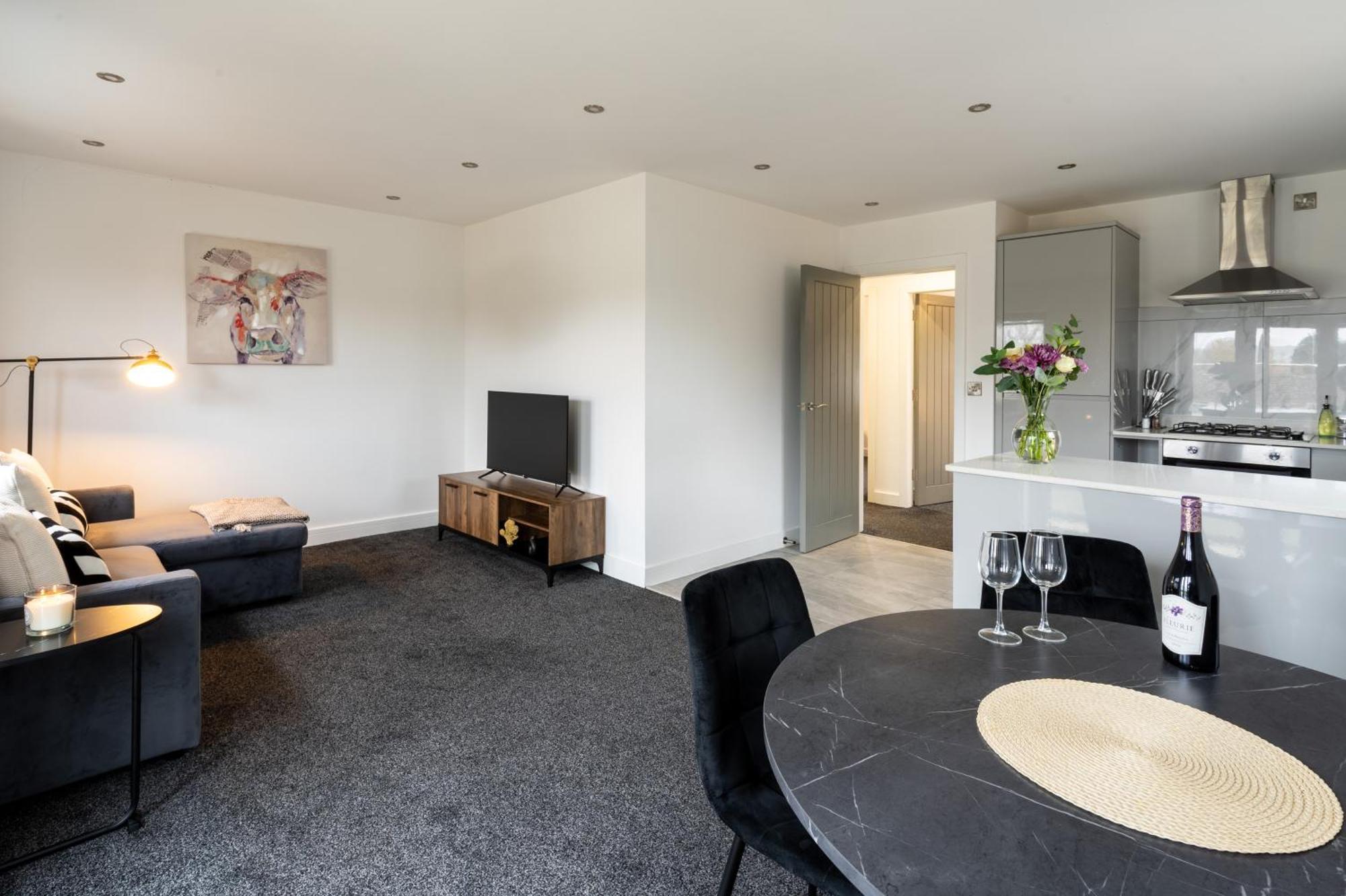 Modern 2-Bed Apartment With Balcony, Close To Oxford City Centre With Free Parking エクステリア 写真
